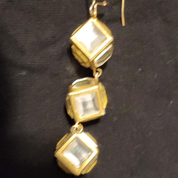 Earrings - Picture 2 of 3